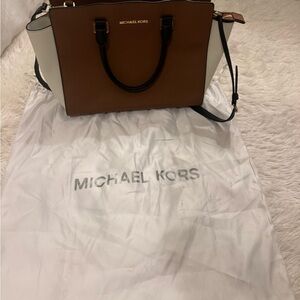 Michael Kors Tan and Cream Tote Bag